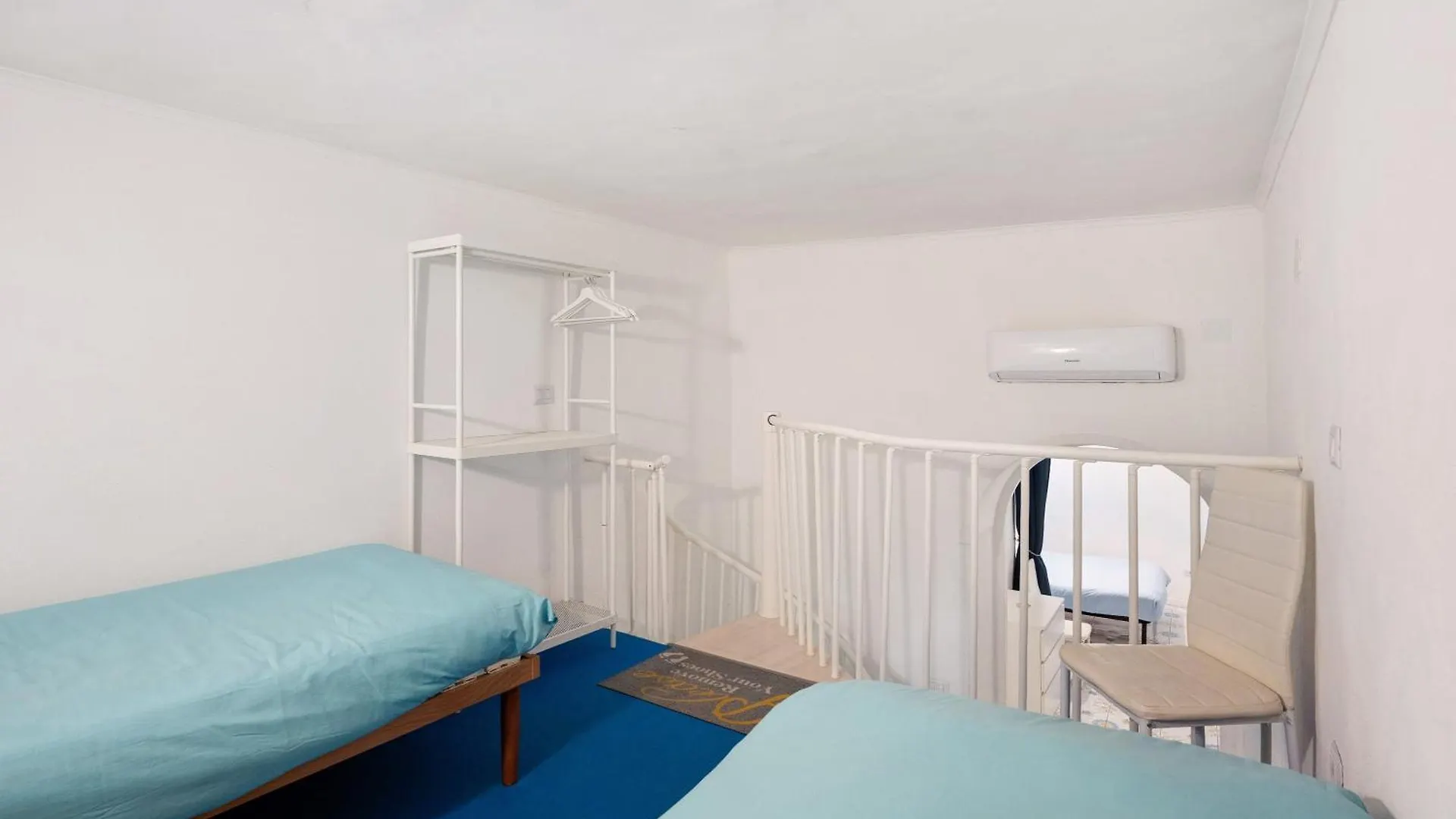 Apartment Casa Confortevole In Centro Storico Naples Italy