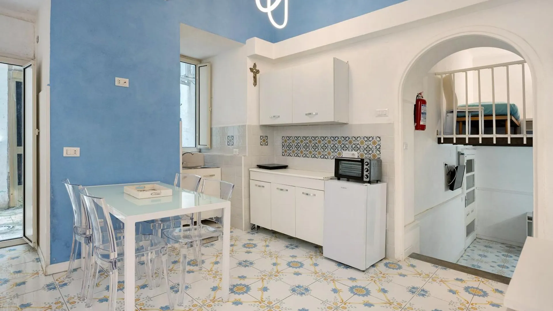 Casa Confortevole In Centro Storico Naples Apartment