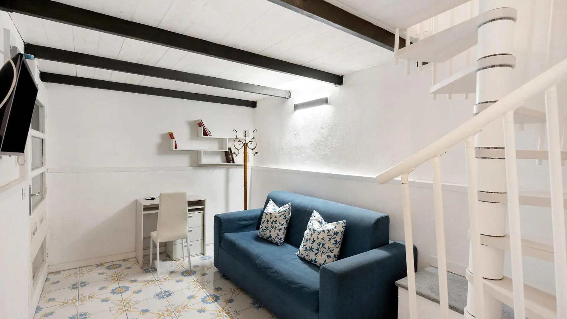 Casa Confortevole In Centro Storico Naples Apartment