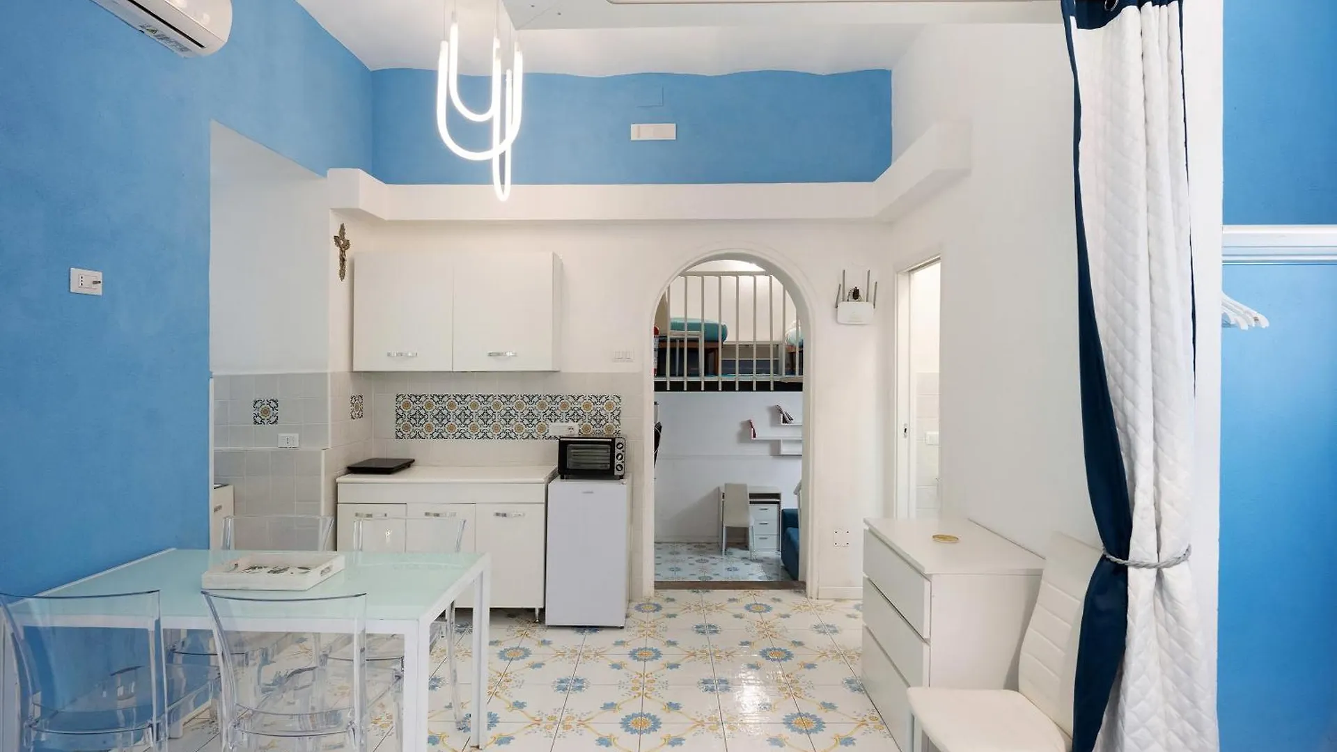 Apartment Casa Confortevole In Centro Storico Naples
